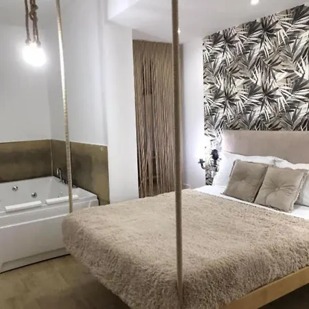 Shibari San Giuliano Πανσιόν *